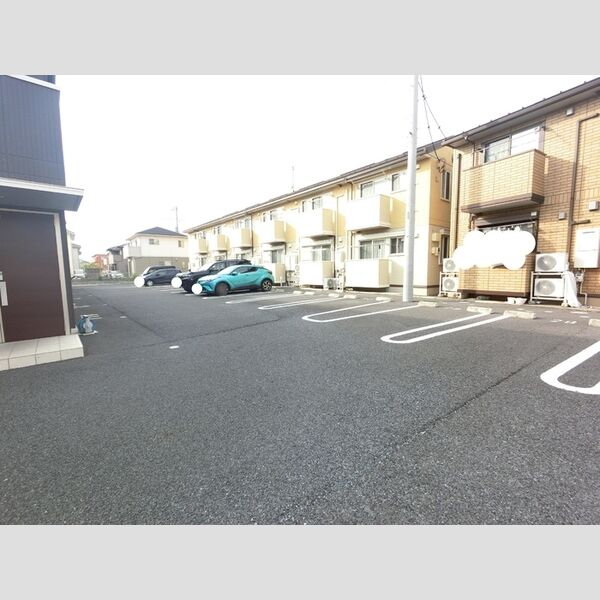 駐車場 (駐車場)