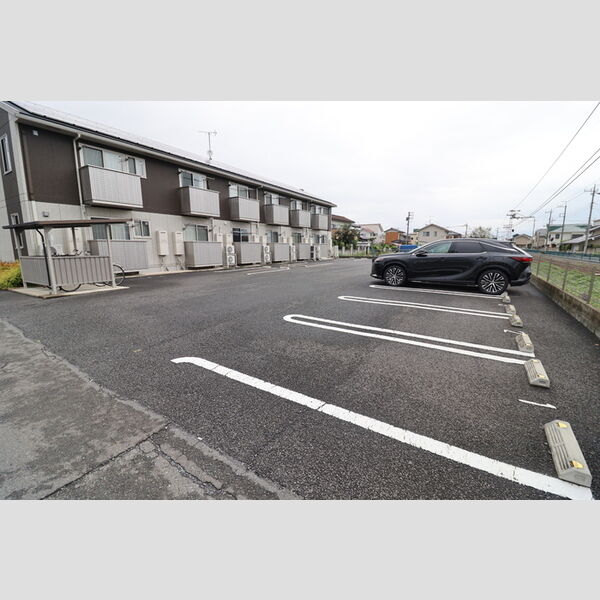 駐車場 (駐車場)