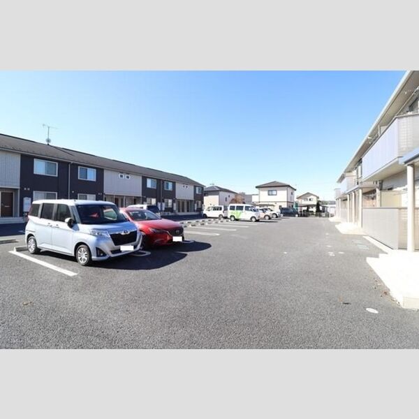 駐車場 (駐車場)