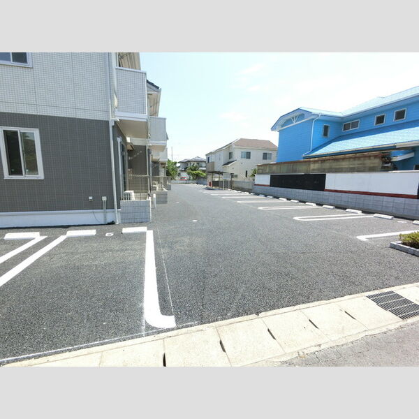 駐車場 (駐車場)