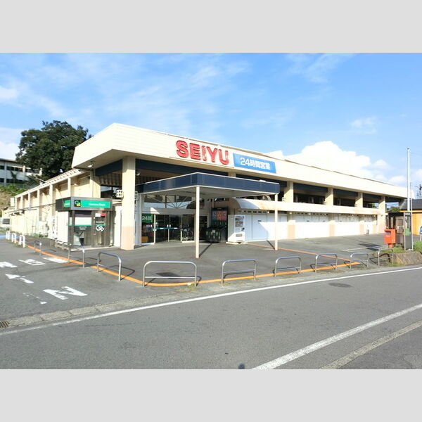 現地周辺 (西友入沢店(831m))