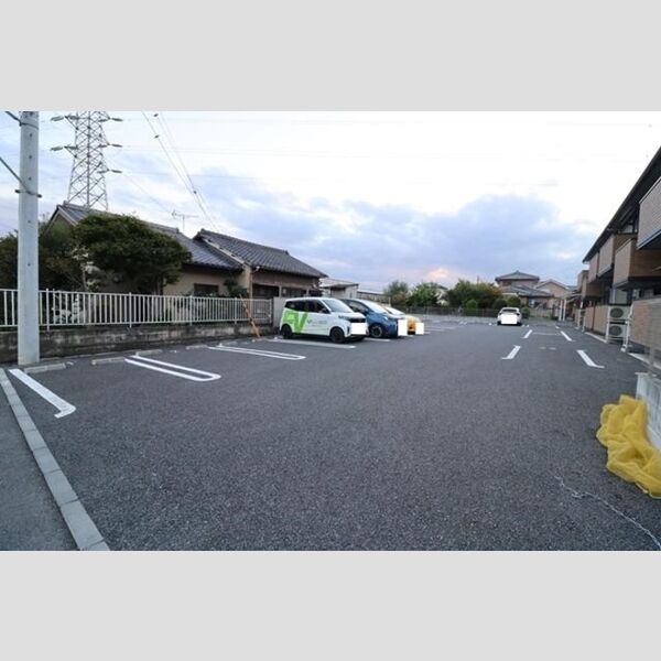 駐車場 (駐車場)
