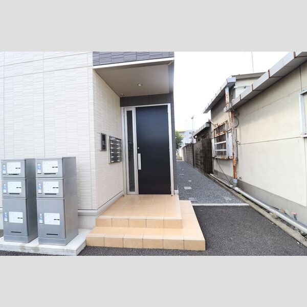 エントランス (エントランス)