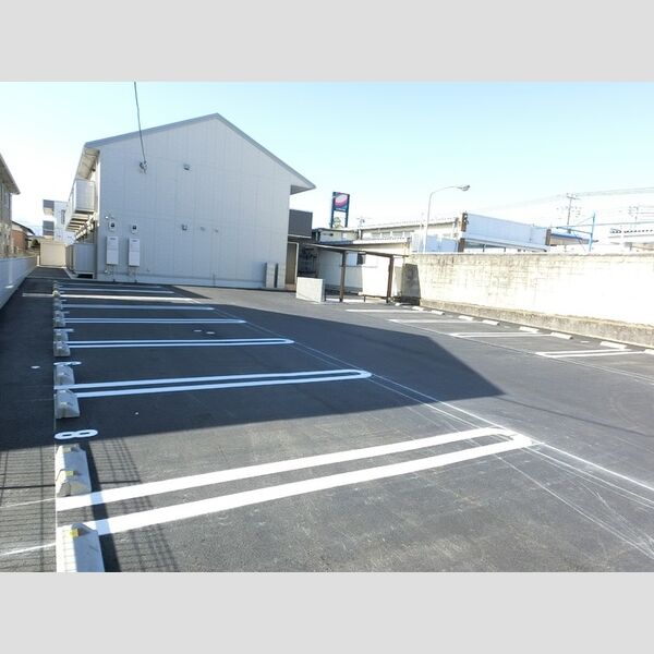 駐車場 (駐車場)