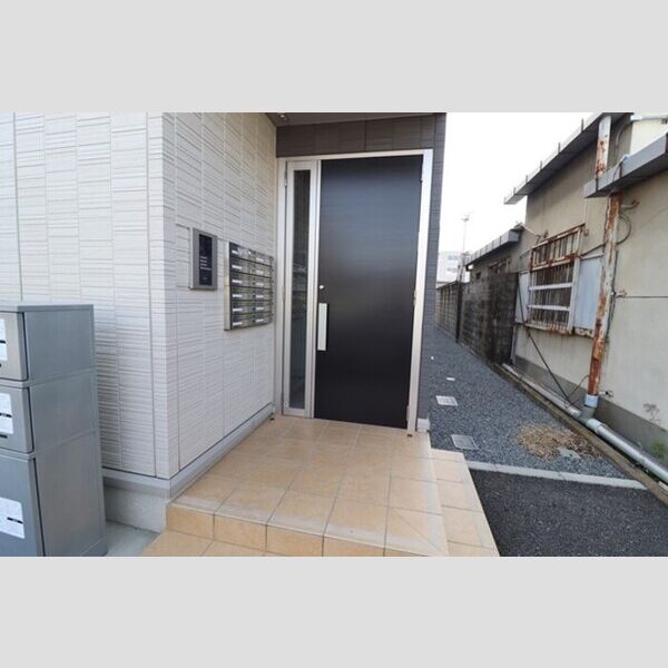 エントランス (エントランス)