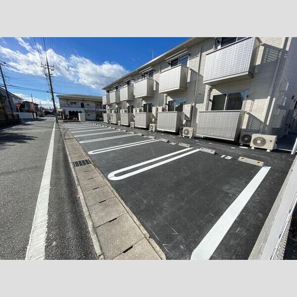 駐車場 (駐車場)