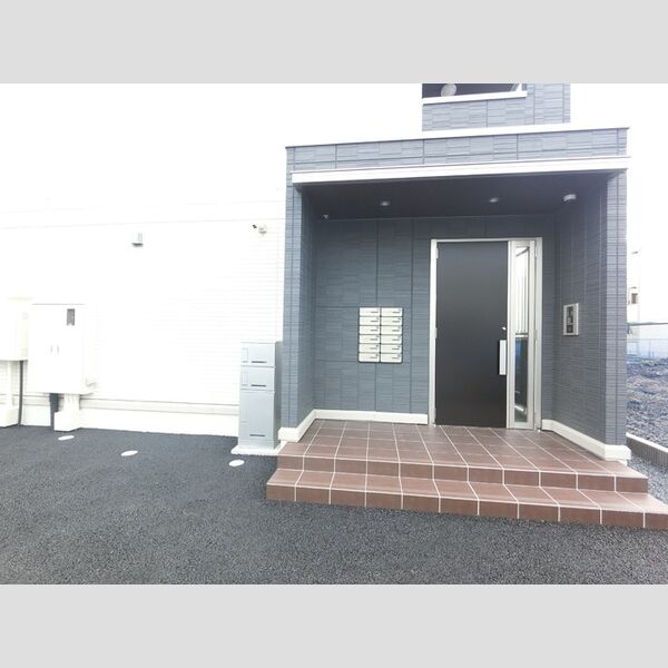 エントランス (エントランス)