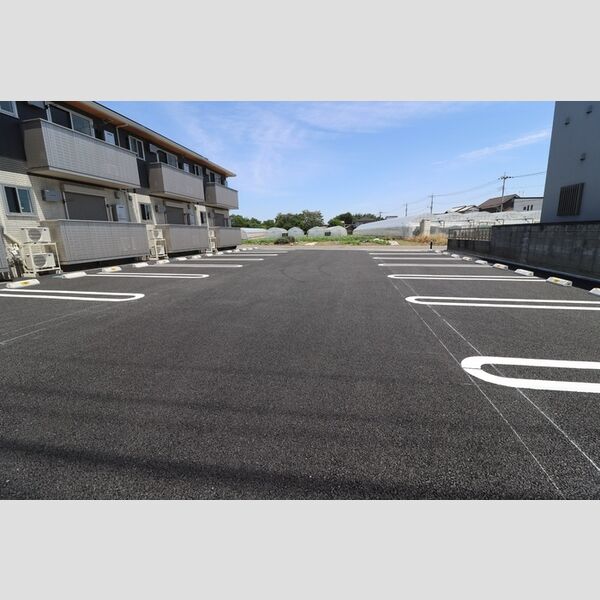 駐車場 (駐車場)