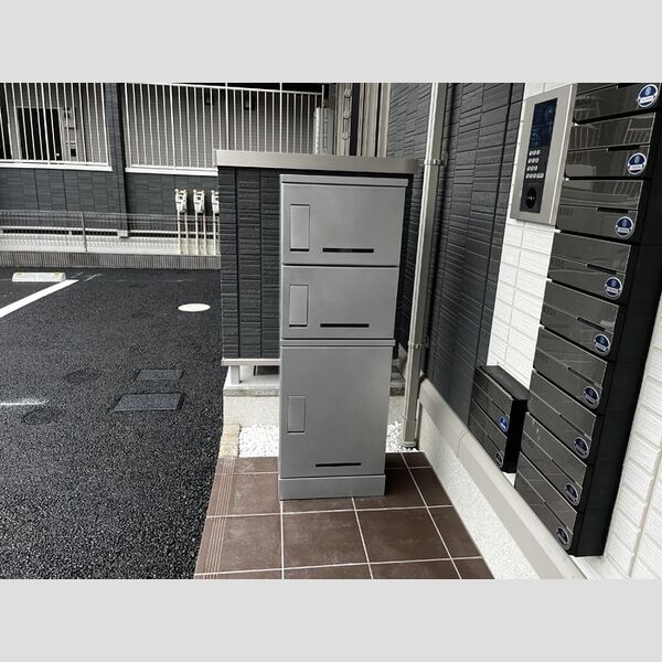 現地周辺 (宅配ボックス)