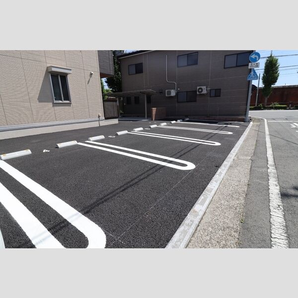 駐車場 (駐車場)