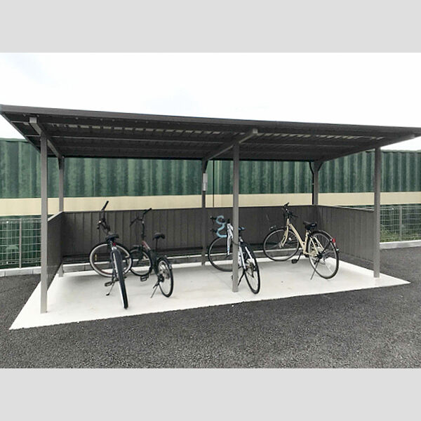 現地周辺 (駐輪場)