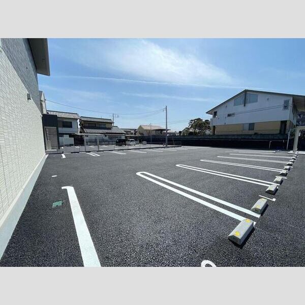 駐車場 (駐車場)