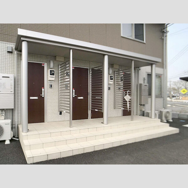 エントランス (エントランス)