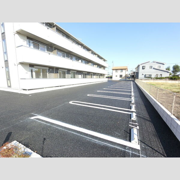 駐車場 (駐車場)