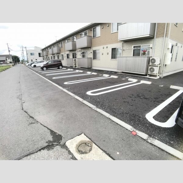 駐車場 (駐車場)