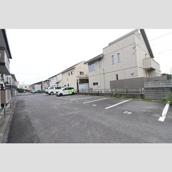 駐車場 (駐車場)