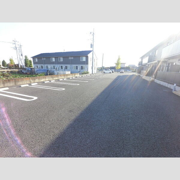 駐車場 (駐車場)