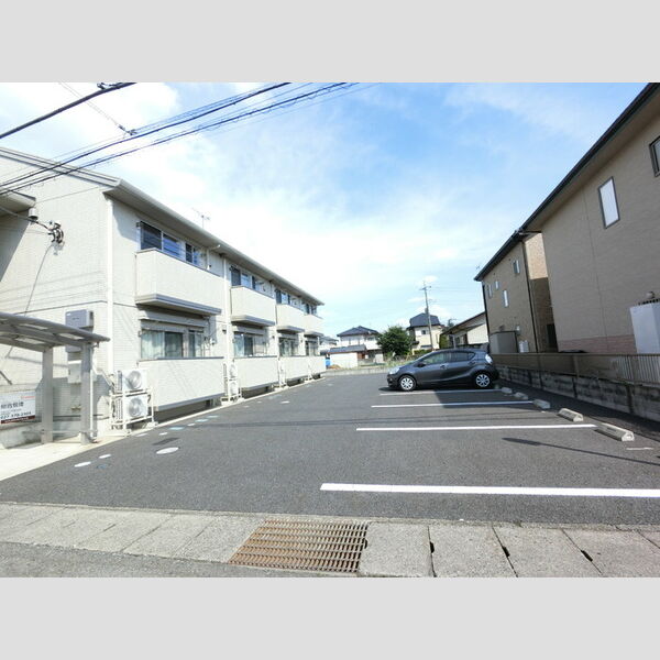 駐車場 (駐車場)