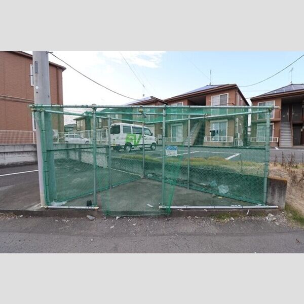 現地周辺 (ゴミ置き場)