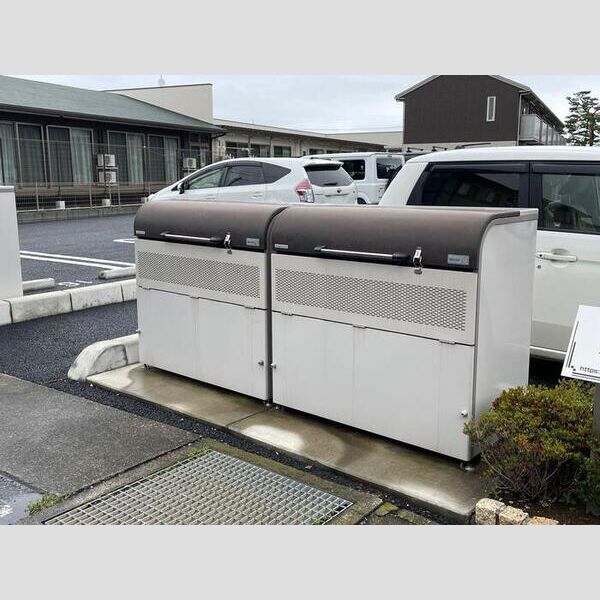 現地周辺 (ゴミステーションです。)