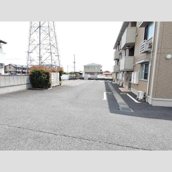 駐車場 (駐車場)
