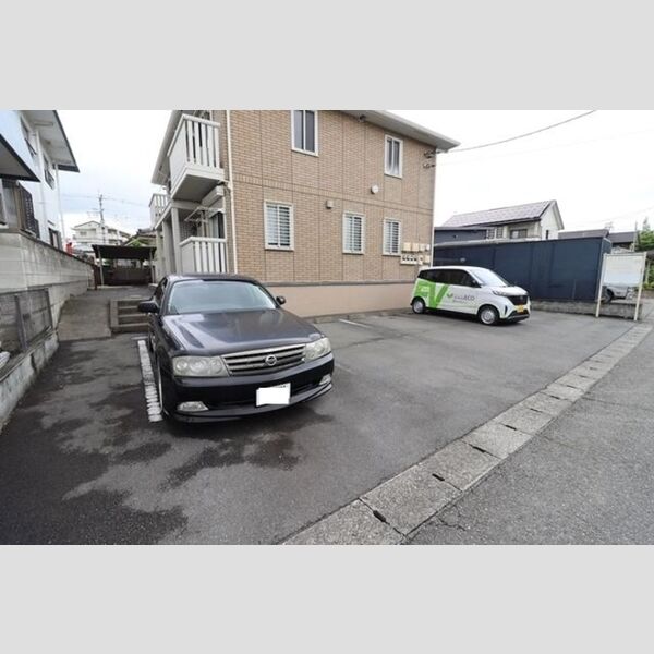 駐車場 (駐車場)
