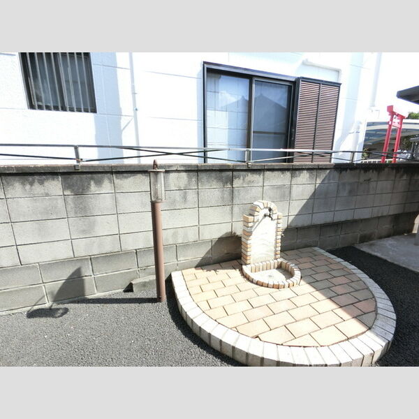 現地周辺 (ペット足洗場)