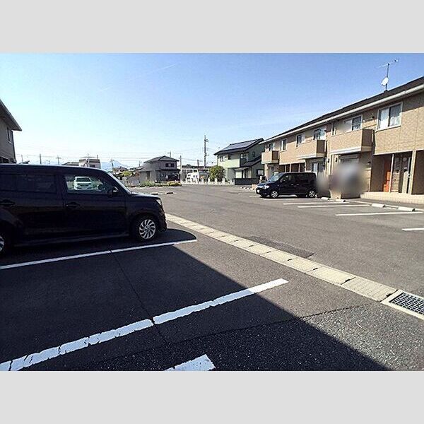駐車場 (駐車場)