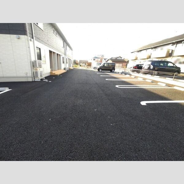 駐車場 (駐車場)