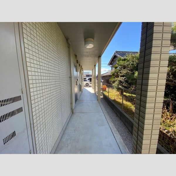 現地周辺 (ロビー)