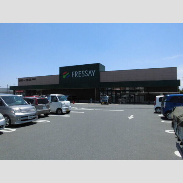 現地周辺 (フレッセイフォリオ赤堀店(912m))