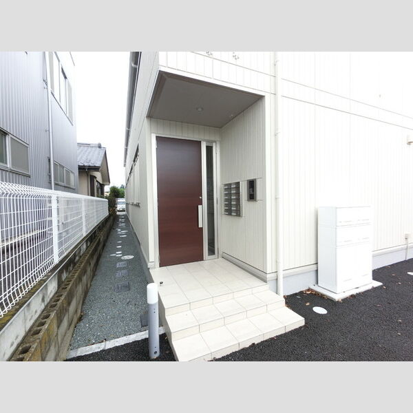 エントランス (エントランス)