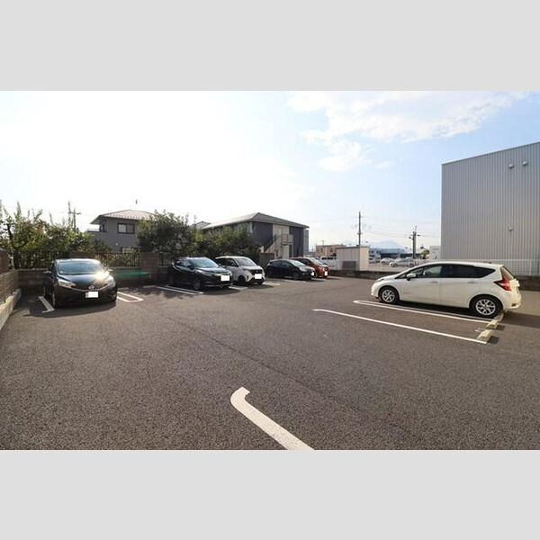 駐車場 (駐車場)