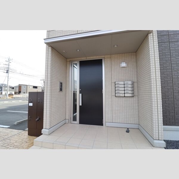 エントランス (エントランス)