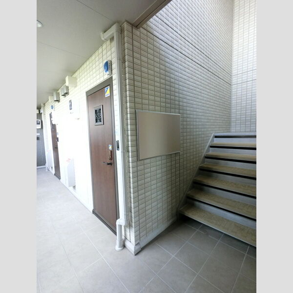 現地周辺 (ロビー)