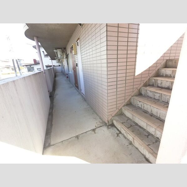 現地周辺 (ロビー)