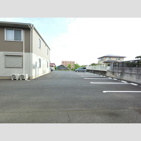 駐車場 (駐車場)