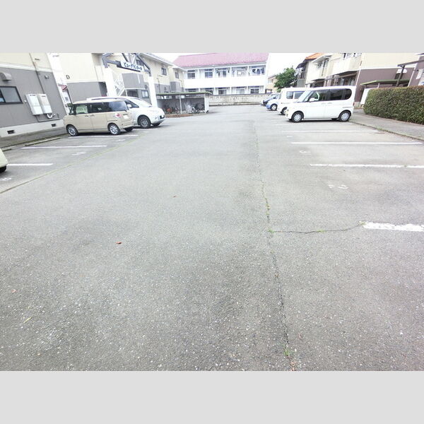 駐車場 (駐輪場)