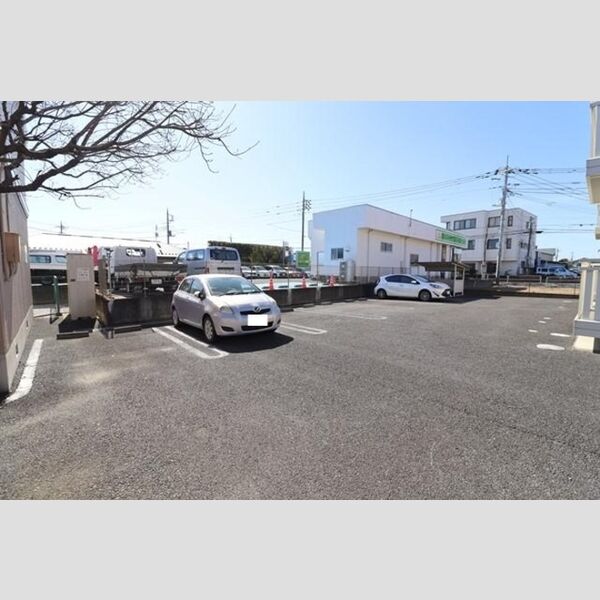 駐車場 (駐車場)