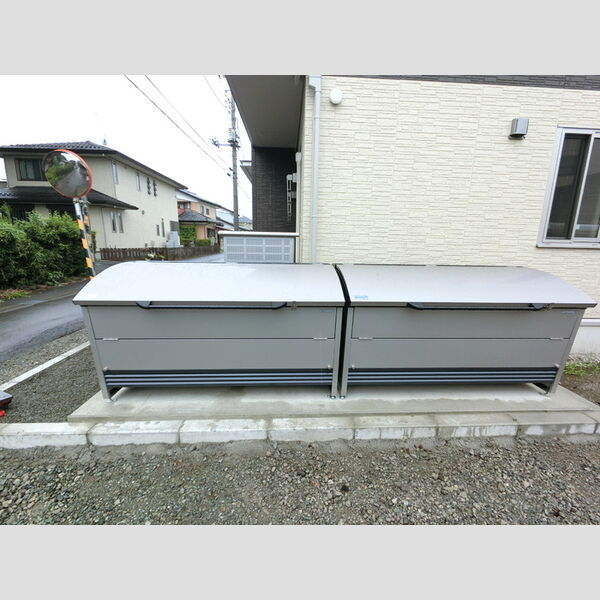 現地周辺 (ゴミ置き場)