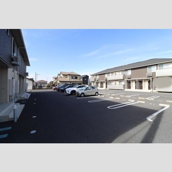 駐車場 (駐車場)
