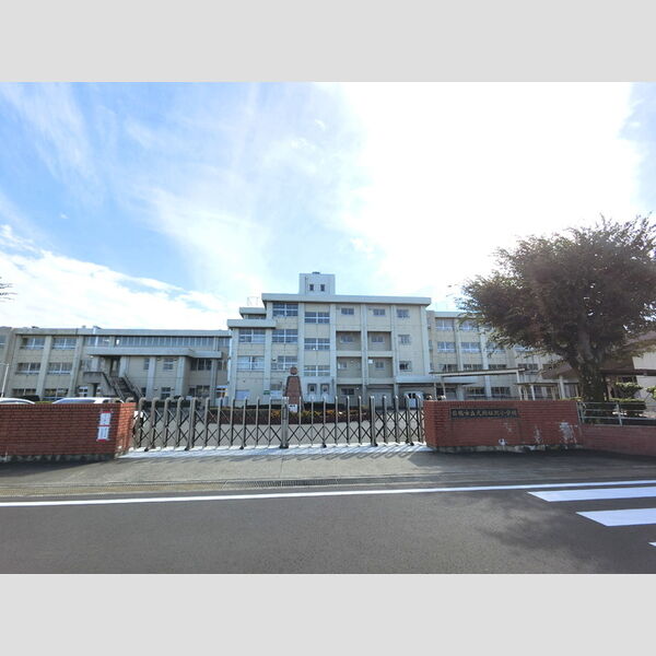 現地周辺 (前橋市立元総社北小学校(965m))