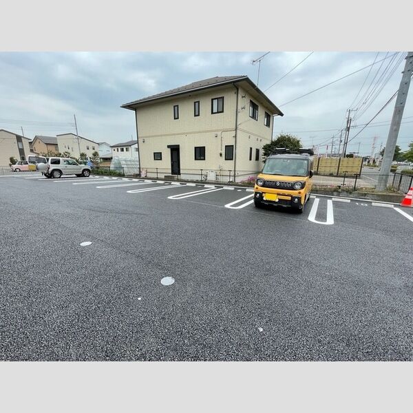 駐車場 (駐車場)