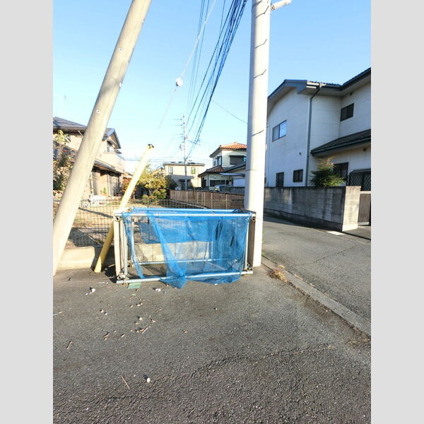 現地周辺 (ゴミステーション)