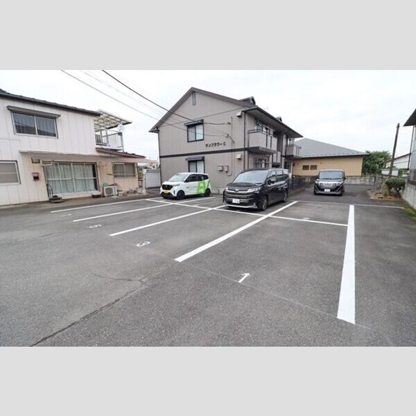駐車場 (駐車場)