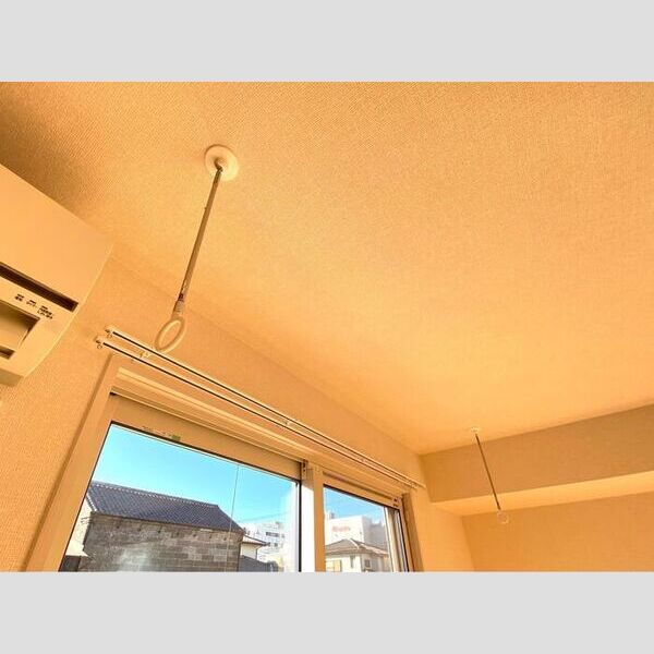 その他 (雨の日も安心室内物干し)