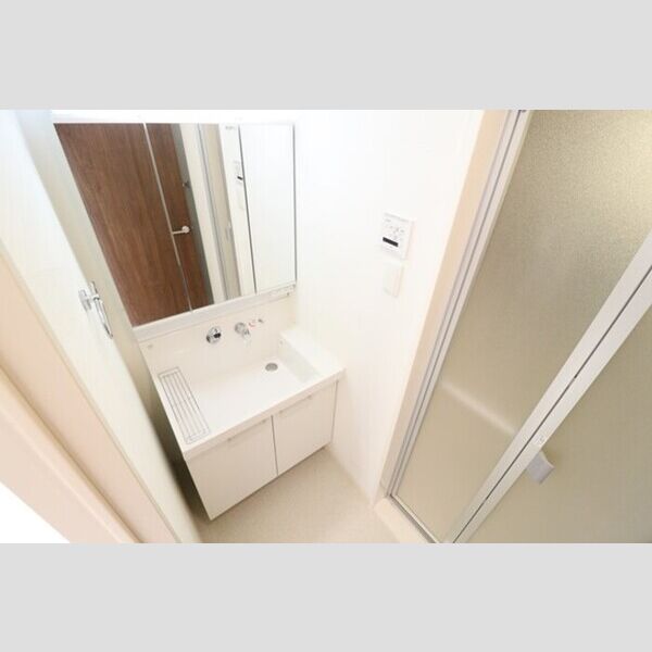 洗面所 (洗髪洗面化粧台)