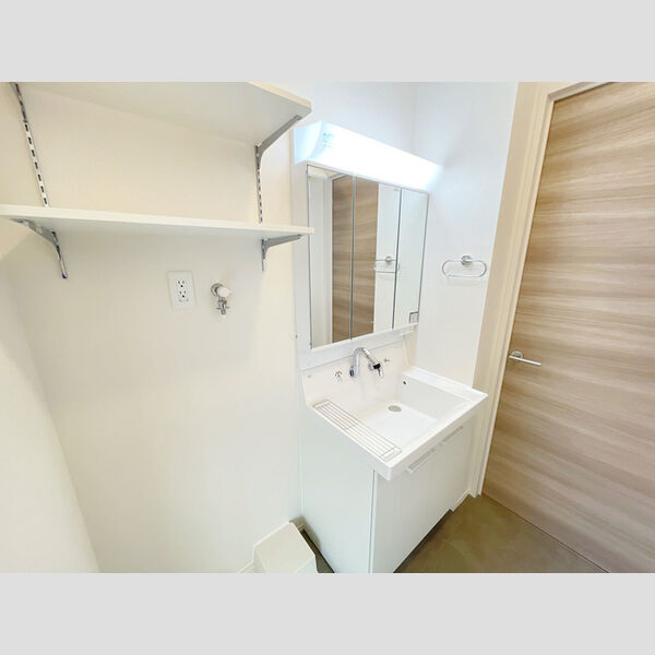 洗面所 (洗面化粧台)