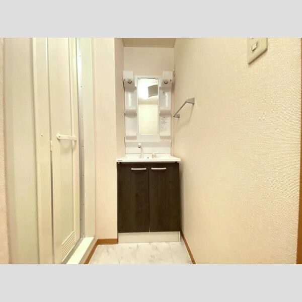 洗面所 (洗面化粧台)