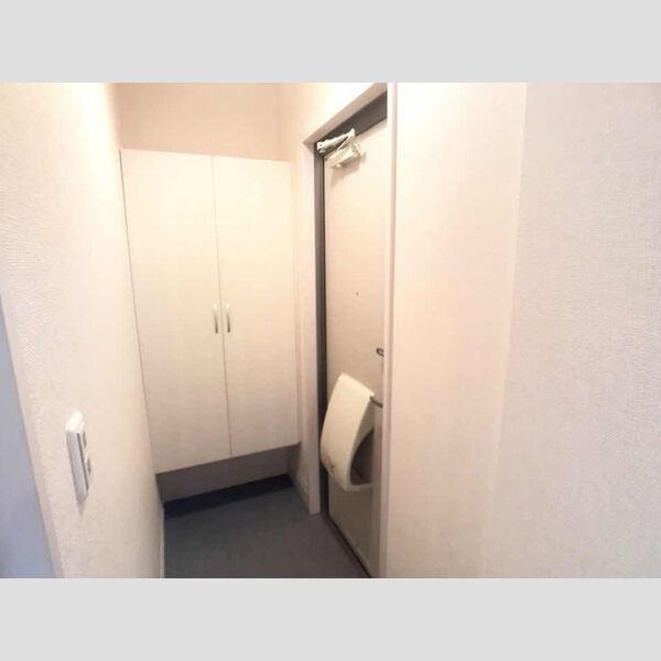 玄関 (玄関入り口)